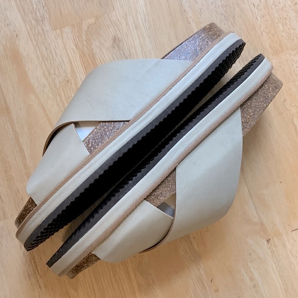 NIB FREE PEOPLE Sidelines Footbed Sandals Dove Grey - Picture 6 of 16